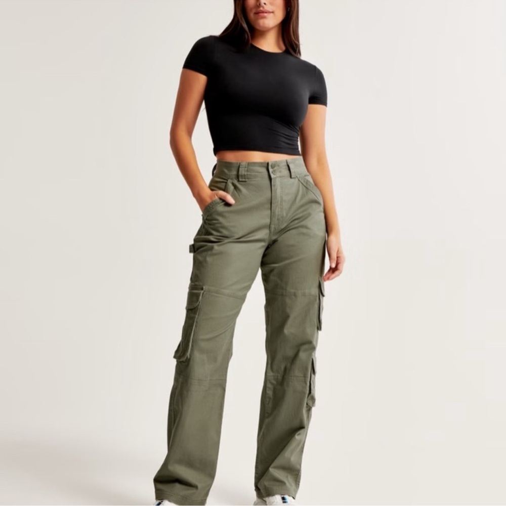 Abercrombie & Fitch Cargo Pants -25 Short